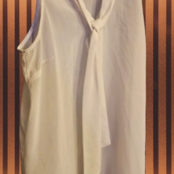 NOBO Front tie sheer Tank, SMALL - Picture 2 of 2